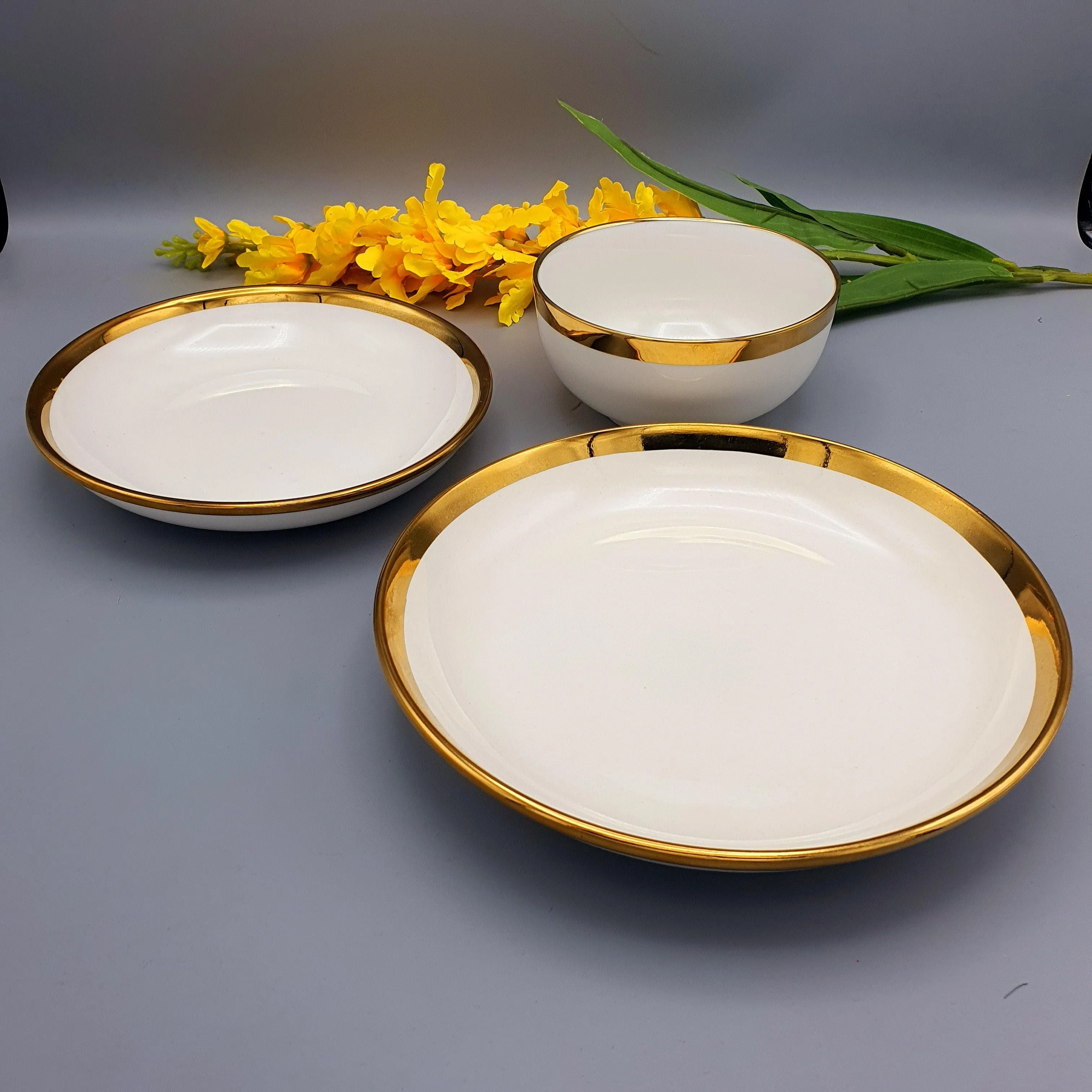 Bowl & Plates Set - Set of 3